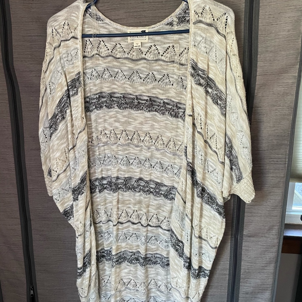LA HEARTS short sleeve cover-up, one size